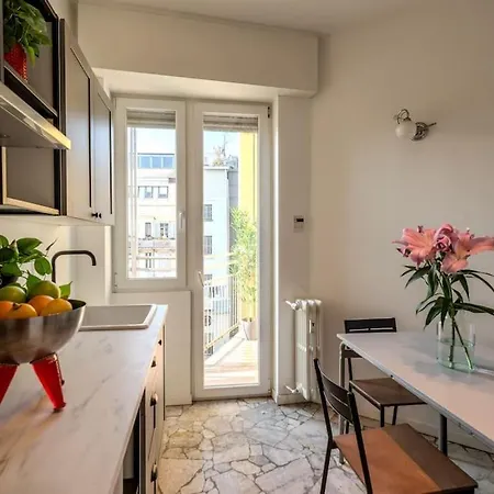 Station-duomo - 3 Bedrooms With Jacuzzi 아파트