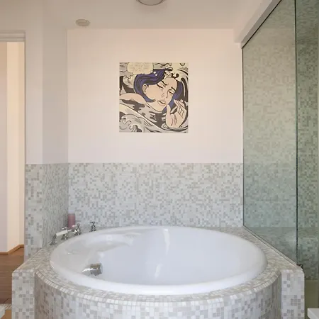 Design With Terrace, Modern And Stylish, 3 Bedrooms, 6 Guests Appartement *