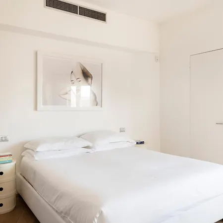 Appartement Design With Terrace, Modern And Stylish, 3 Bedrooms, 6 Guests Milaan