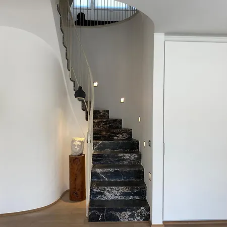 Appartement Design With Terrace, Modern And Stylish, 3 Bedrooms, 6 Guests