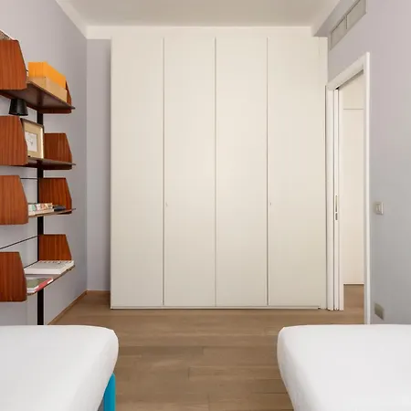 Design With Terrace, Modern And Stylish, 3 Bedrooms, 6 Guests Appartement Milaan