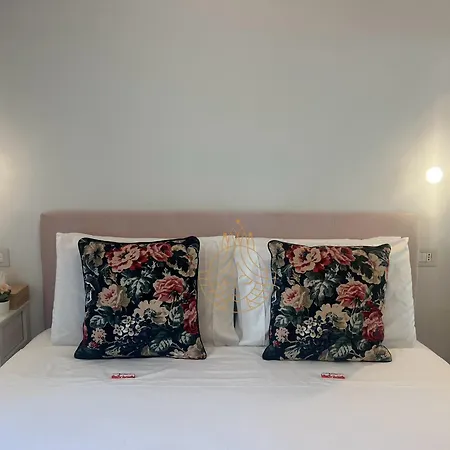 Apartament La Regina Delle Locazioni Nel Centro Storico Di Mediolan