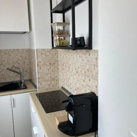 Monolocale Con Ampio Terrazzo Appartamento