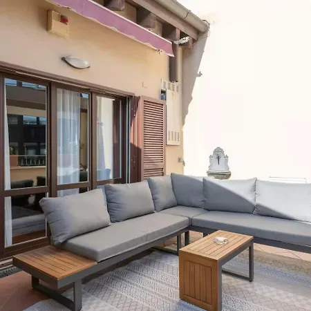 아파트 4 Bedroom With Terrace - Duomo View 밀라노