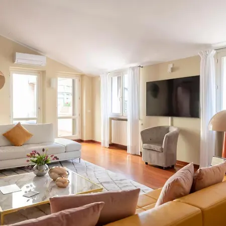 아파트 4 Bedroom With Terrace - Duomo View *