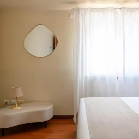 아파트 4 Bedroom With Terrace - Duomo View 밀라노