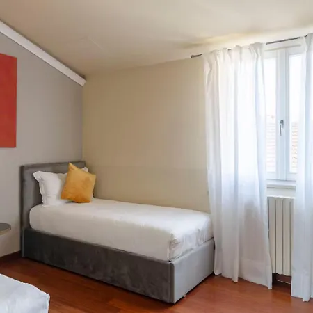 4 Bedroom With Terrace - Duomo View 밀라노