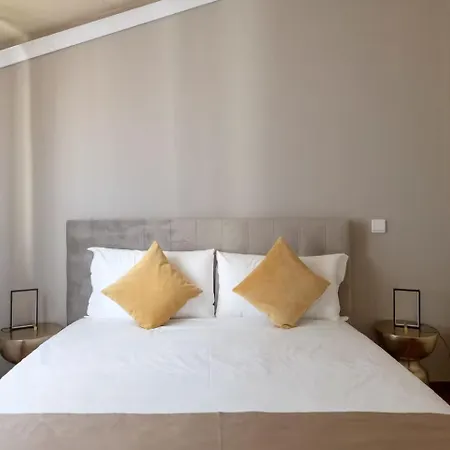 4 Bedroom With Terrace - Duomo View * 밀라노