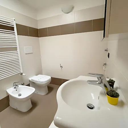 Candiani C2 Bilocale Apartment