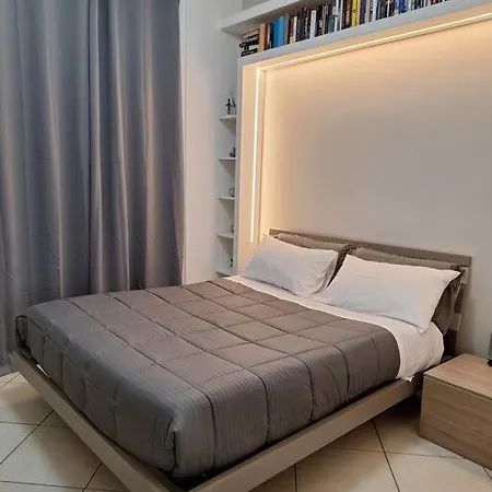 Atene Bilocale In Affitto Breve * Milán