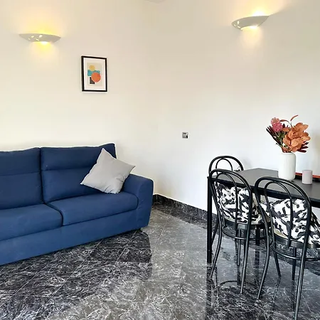 شقة Red House - Beautiful - Metro M1 ميلان