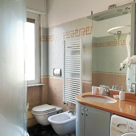 شقة Red House - Beautiful - Metro M1 *