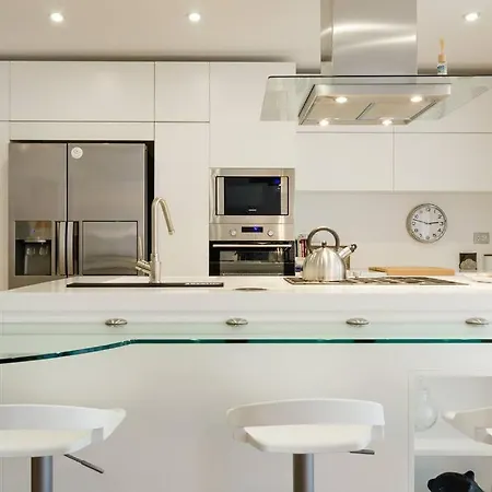 아파트 Charming 2 Bedroom Flat Fashion District
