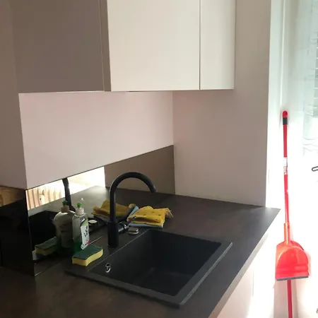 Fully Equipped Design In San Siro Apartament