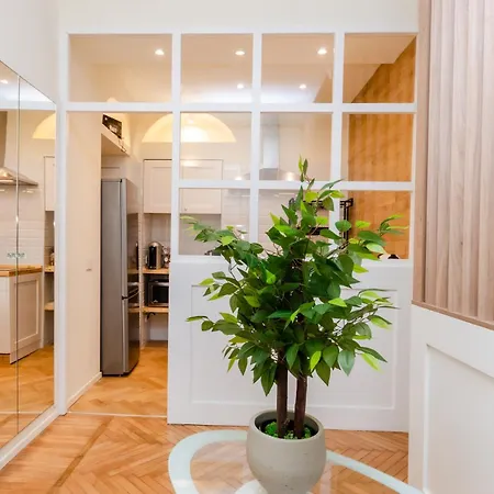 Vivimihome - Bligny Luxury House Apartment *
