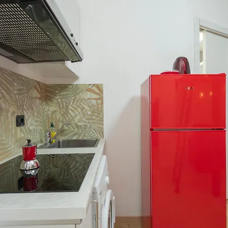 Romantica, Metro A 20m, Duomo E A 10 Min, Isola