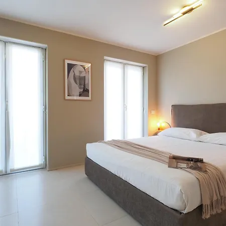 Apartament Elegante, Spazioso E Silenzioso Nel Cuore Di *