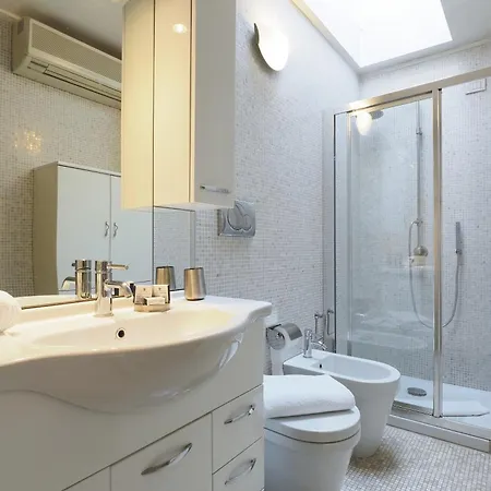 Apartament Elegante, Spazioso E Silenzioso Nel Cuore Di Mediolan