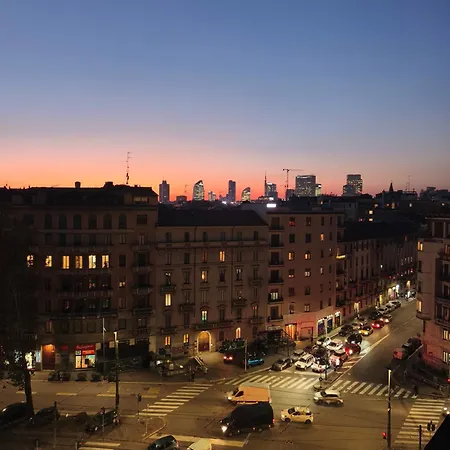 Elegant View Flat Adjacent Metro Apartment Milan
