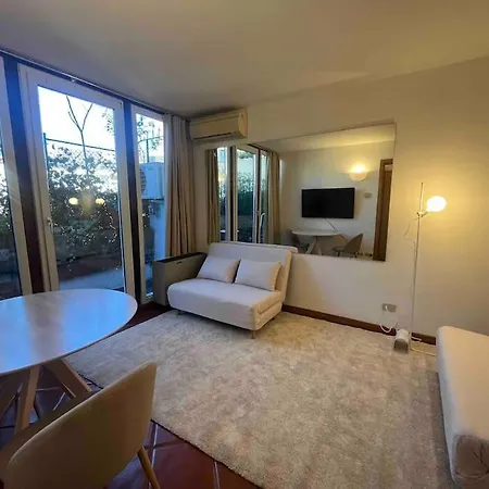 Monolocale In Centro Con Terrazzo Apartment Milan
