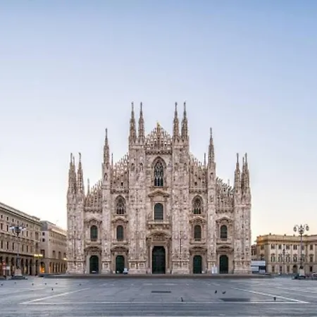 Duomo-centrale Eco Design Close To Subway Apartment Mailand