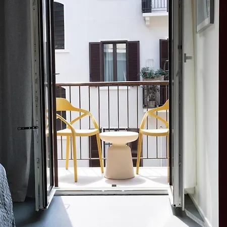 Apartment 3-bedroom Design House San Babila-tricolore-m4 *