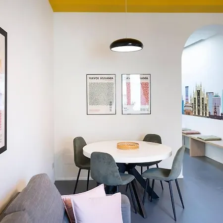 3-bedroom Design House San Babila-tricolore-m4 * Milan
