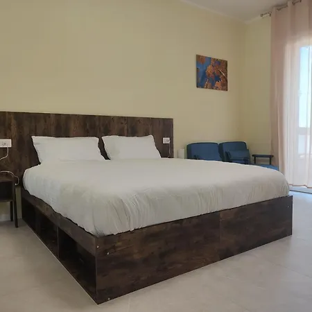 Urban 4*