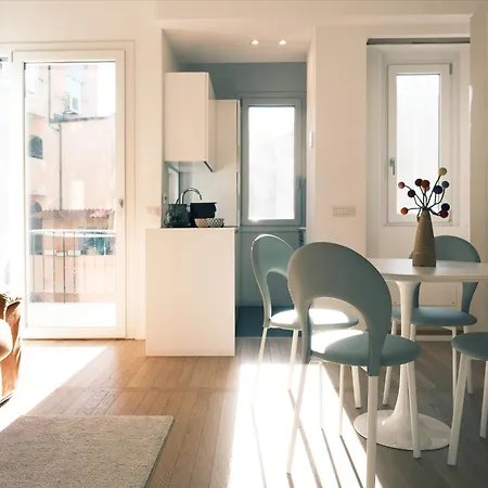 Comecasa Charming Porta Romana Apartment