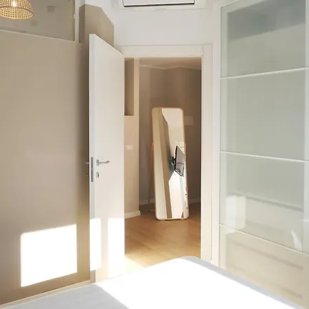 Comecasa Porta Romana Flat No Area C * Milánó