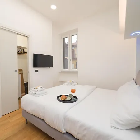 Isola-garibaldi Newly Renovated 1 Bedroom By Rentopolis Apartment Milan