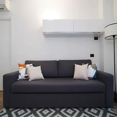 Candiani E1 Bilocale Apartment Milan
