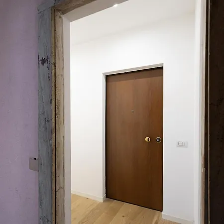 Apartment Bilocale Di Design In Zona Chinatown - Sempione *