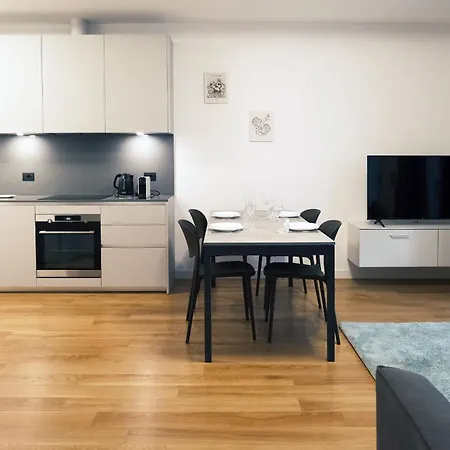 Apartment Comecasa Modern Terraced & Palestra