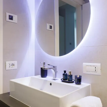Apartment Compagnoni12 Luxury Penthouse With Private Jacuzzi And