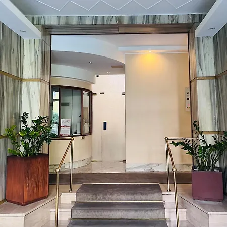 Apartment De Amicis Milan