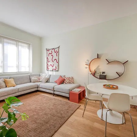 110mq Santa Sofia Apartment, In The Center Of Milan, 10 Min Walk From Duomo Apartment *