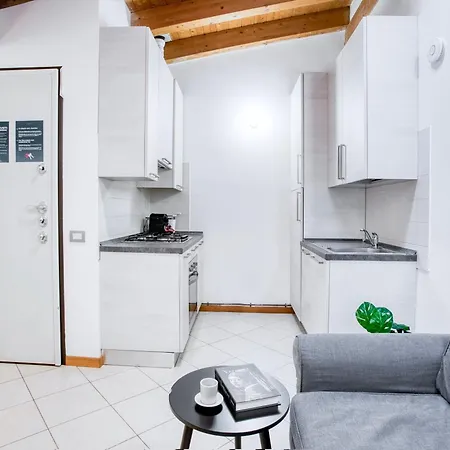 Easylife - - Buonarroti 9 - Citylife Milán