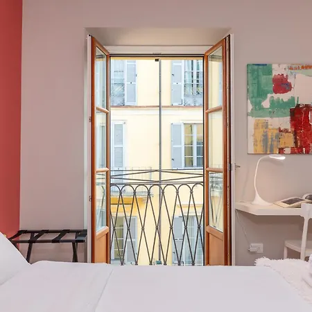 شقة Luxurious & Spacious Flats In Duomo *
