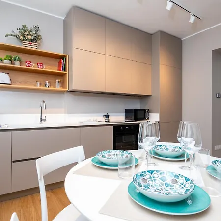 شقة Luxurious & Spacious Flats In Duomo
