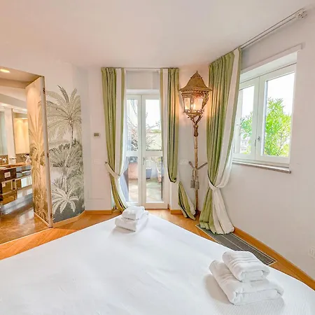 아파트 Foro Luxury Penthouse - Vista Duomo E Castello *