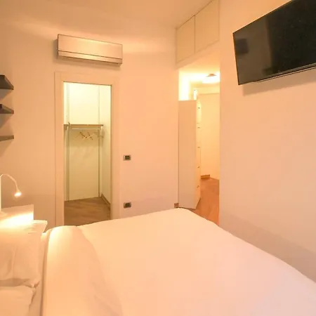 Comfortable And Strategic In The Center Of ميلان