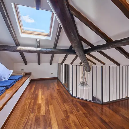 Attico Luminoso E Panoramico In Moscova Garibaldi * Μιλάνο