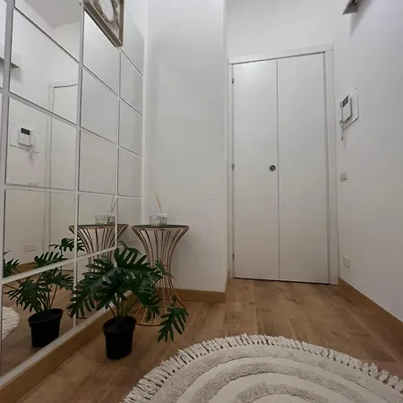 Appartement La Regina Delle Locazioni In Bocconi Milan