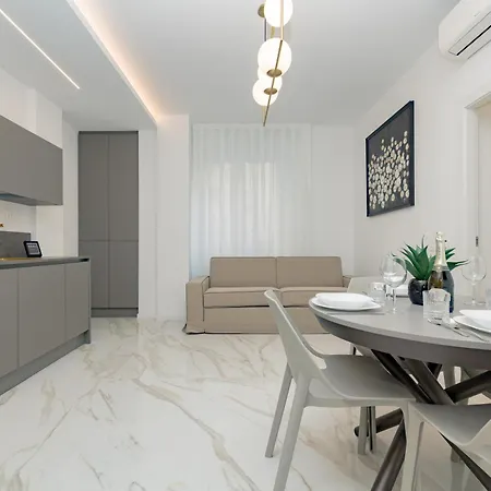 1co4 - Duomo - Luxurious And - Apartment Milan