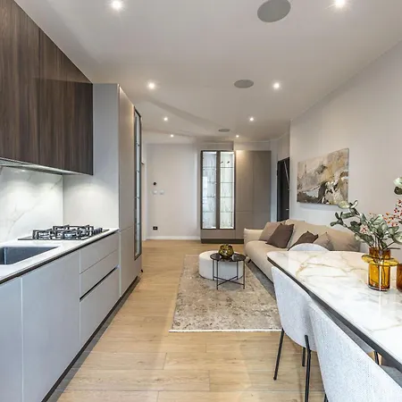 Luxury 2 Bedroom In * 밀라노