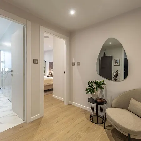 Luxury 2 Bedroom In * 밀라노