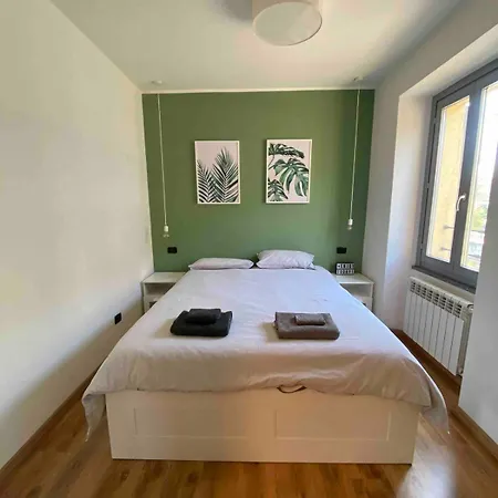 Apartman Design On Navigli Milánó