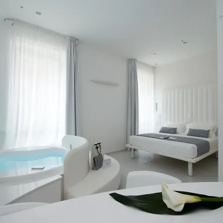 Gatto Bianco Mia Hotell
