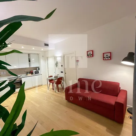 In Town - - Porta Nuova District Apartment Milan